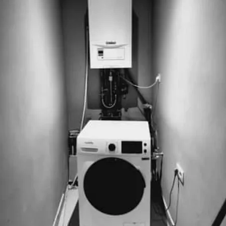 Spacieuse Et Salle De Bain Privee منزل للإقامة شارلروا